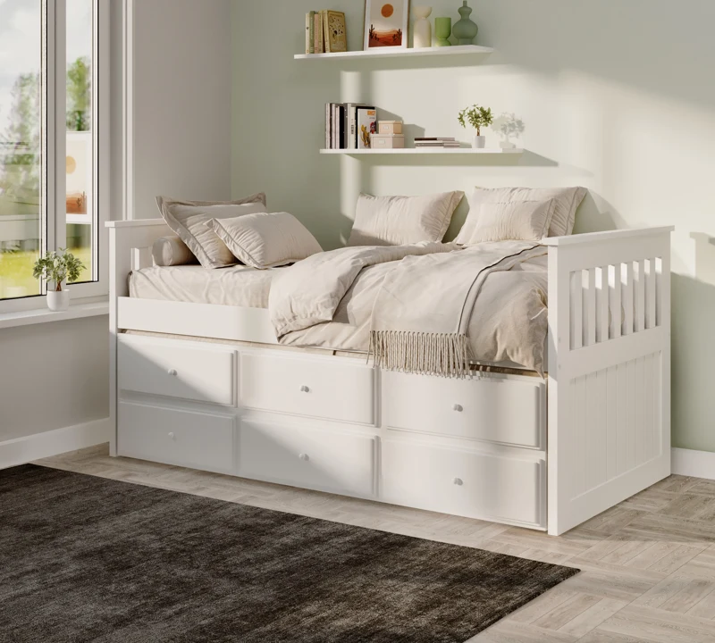 Daybed in daylight